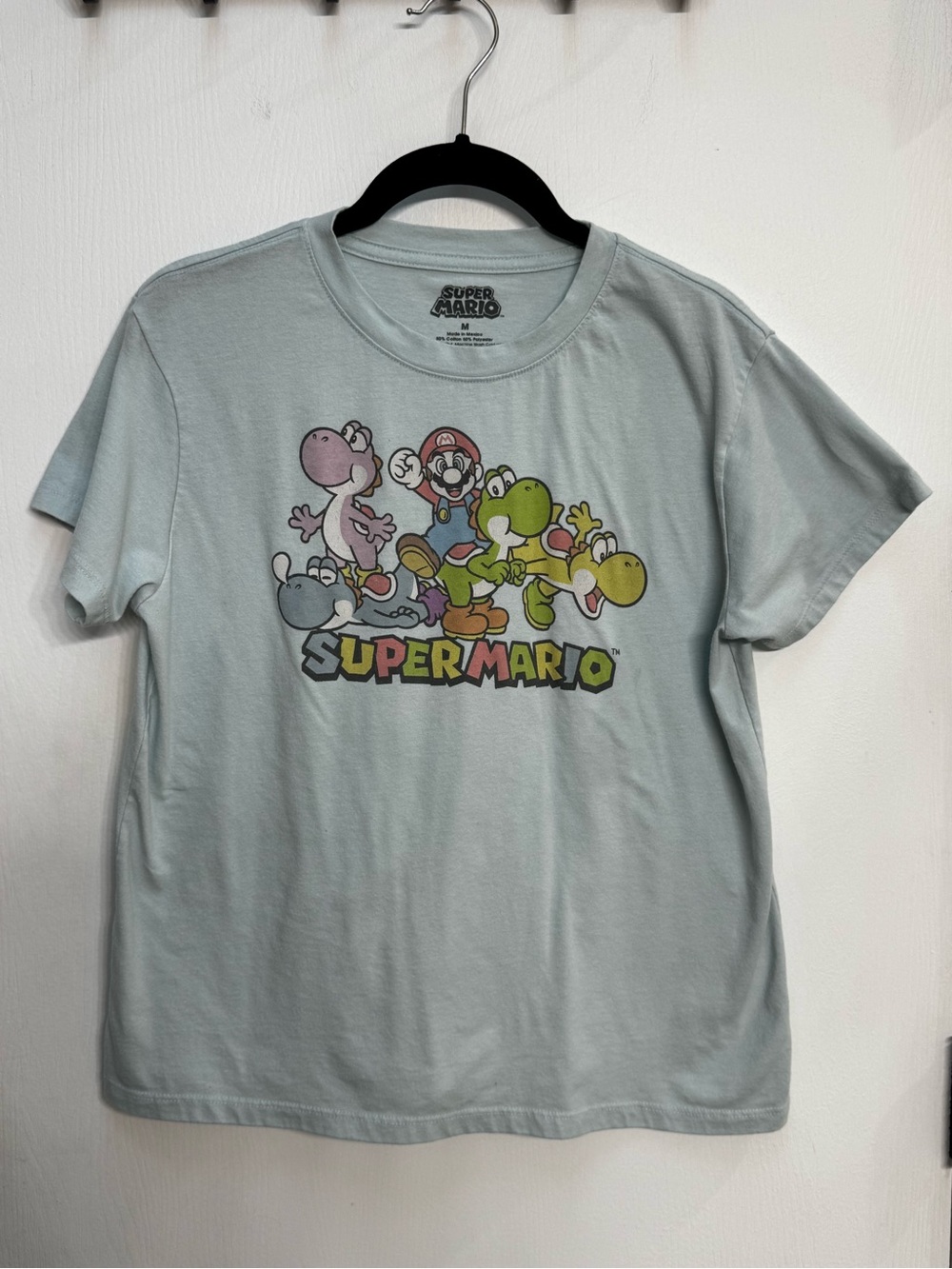 Nintendo Light Blue Super Mario Yoshi Graphic Tee - Kids